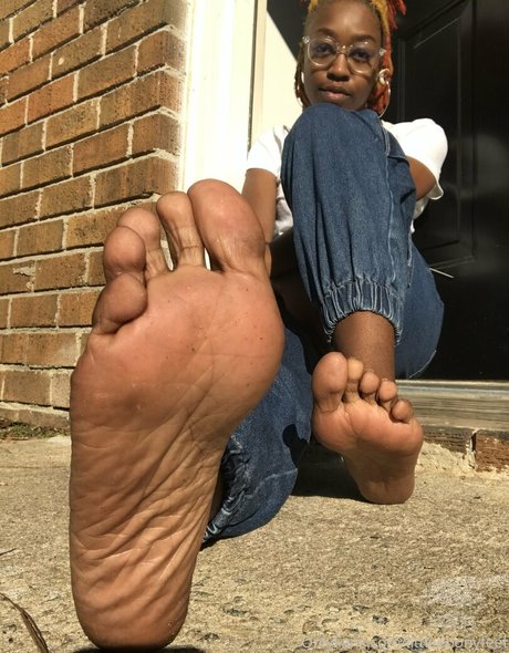 littleebonyfeet onlyfans sextape leak