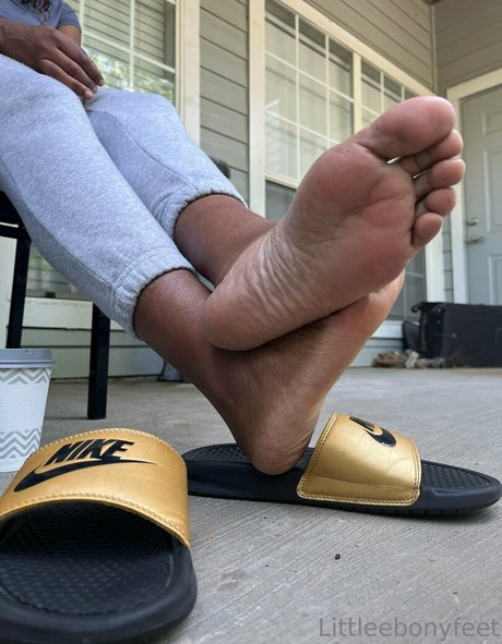 littleebonyfeet onlyfans
