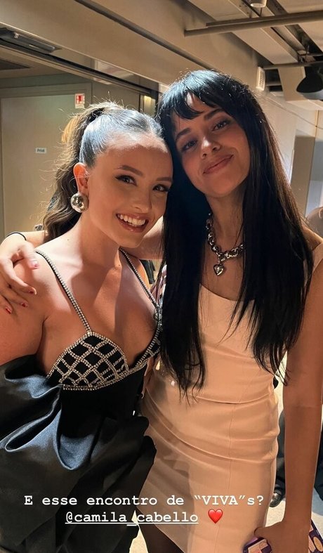 Larissa Manoela onlyfans keak