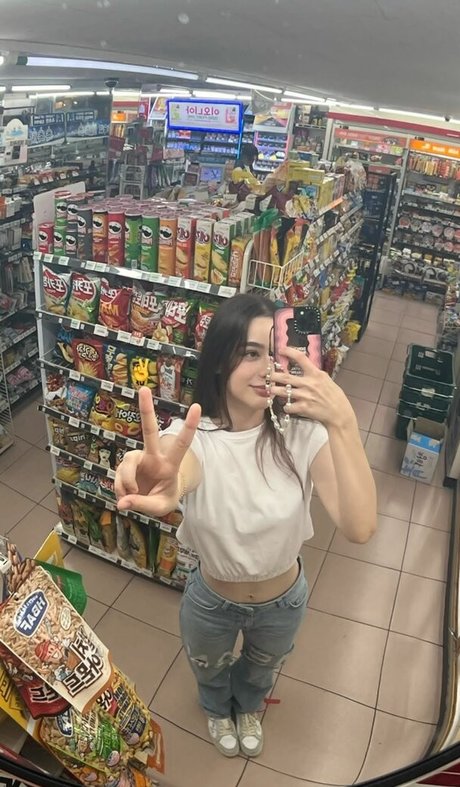 Dasha Taran nsfw onlyfans