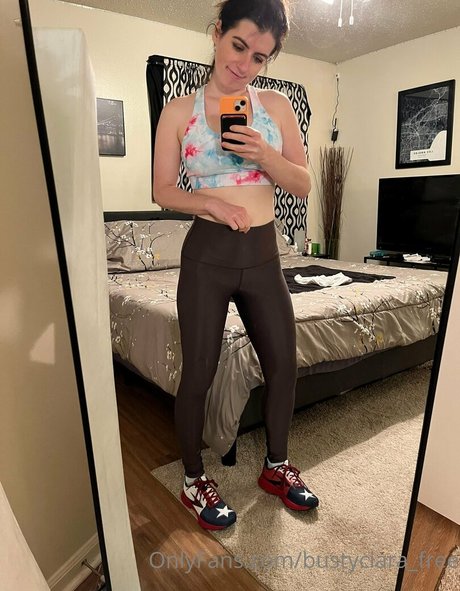 bustyciara free nude on onlyfans