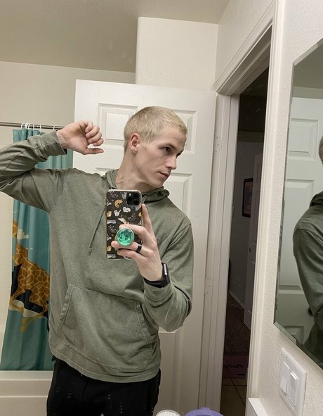 phdpepper only fans photos