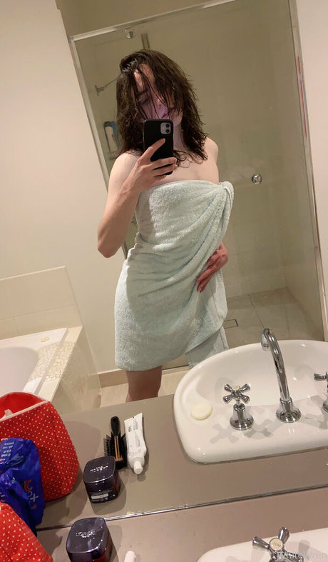 xwhitewrenx onlyfans leaked pictures