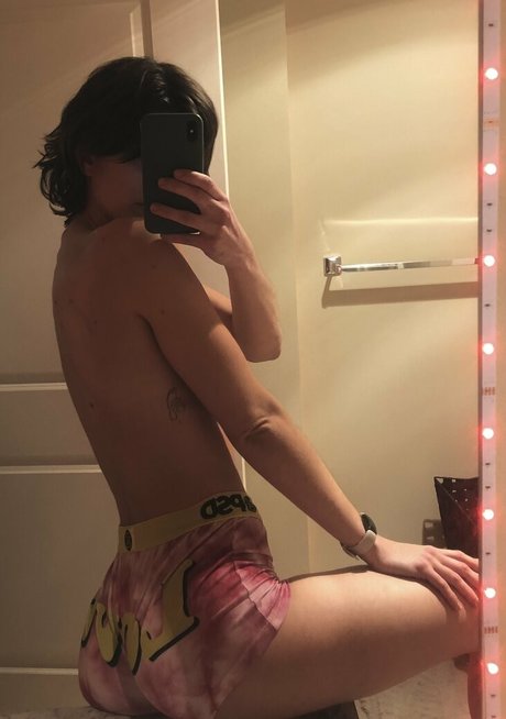 emmayearose naked on onlyfans