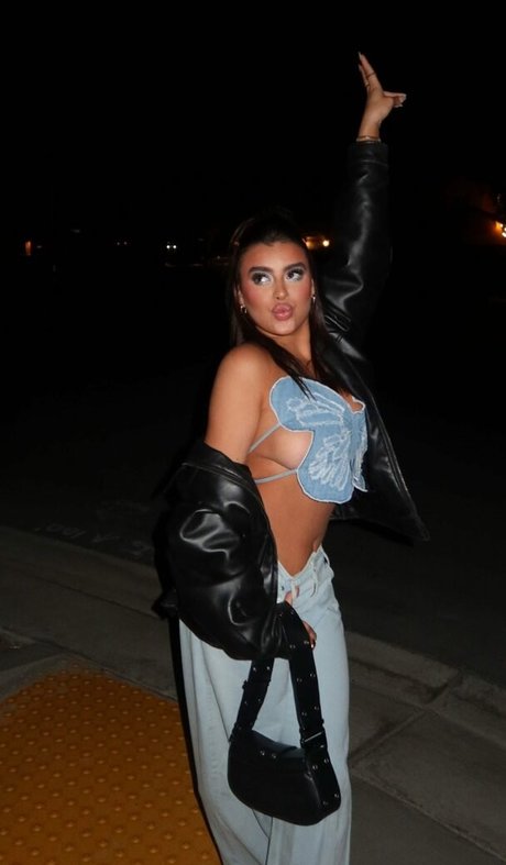 Kalani Hilliker onlyfans nude leaks