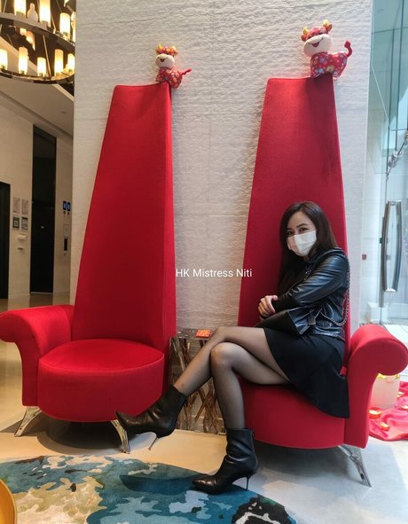 HK Mistress Niti naked onlyfans leaked
