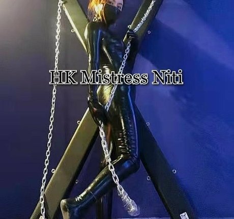 HK Mistress Niti leaked onlyfans pics