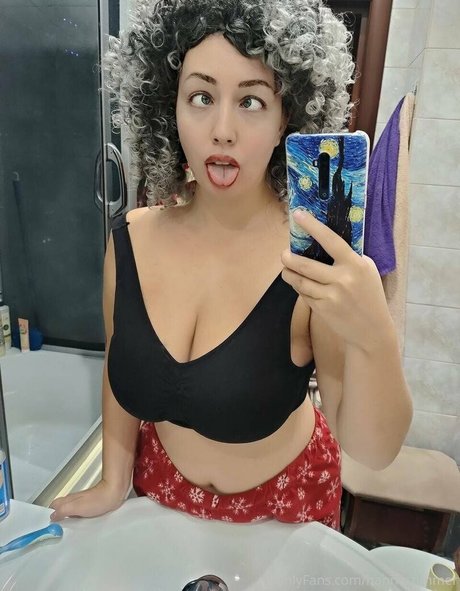 Hanna Zimmer onlyfans desnuda