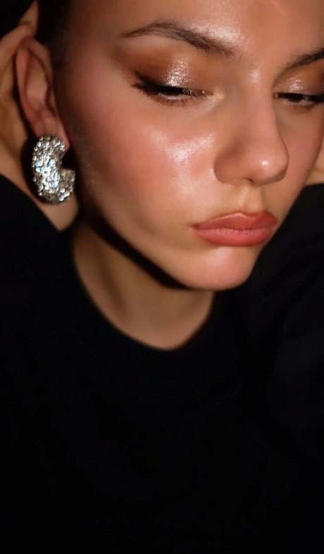 Dafne Keen nude only fans leaks