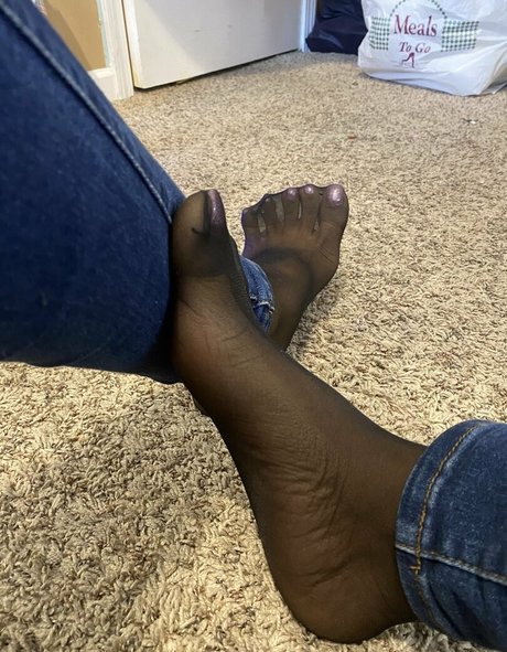 Carameltoesz onlyfans nudes leaks