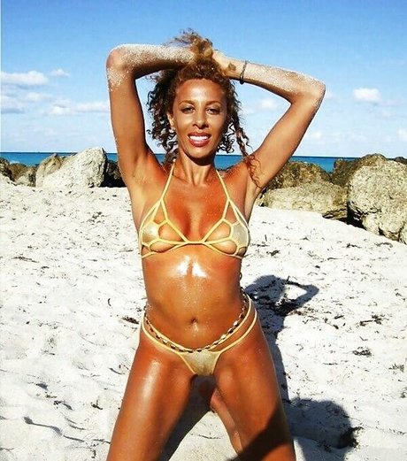 Afida Turner hot onlyfans