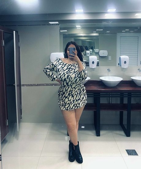 Coti Demozzi onlyfans sex leak