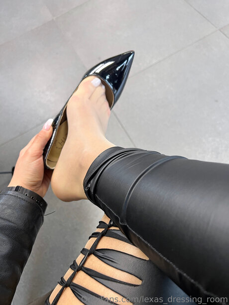 lexas dressing room onlyfans leaked dirtyship