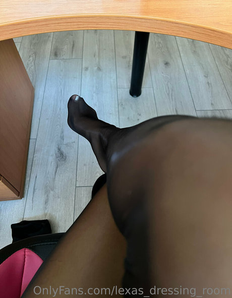 lexas dressing room onlyfans free