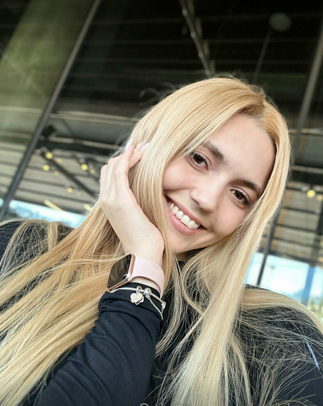 karisha x onlyfans nude pics