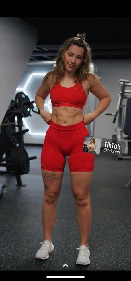 Pineapplebrat leaked only fans