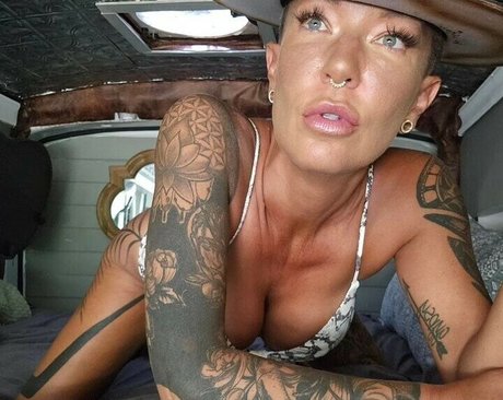 gypsyundersupervised1 onlyfans nude pics