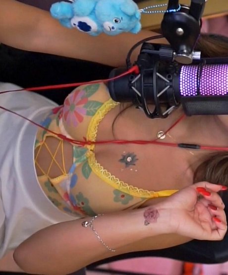 AlodiaMarie onlyfans leaked.