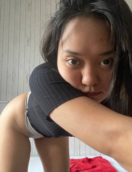 yogirlmarrlie0 onlyfans lean