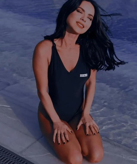 Apostoleanu only fans pics