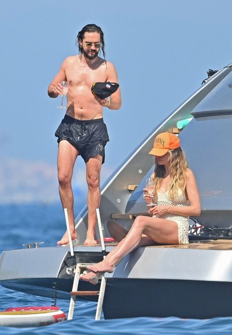 Heidi Klum fans only