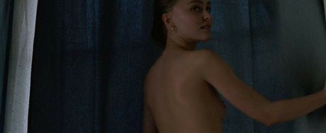 Lily Rose Depp onlyfans leak fuck
