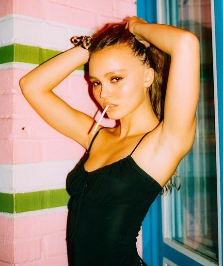 Lily Rose Depp onlyfans nude pics