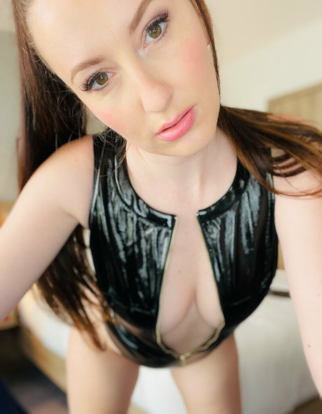 sophiasmithuk free onlyfans