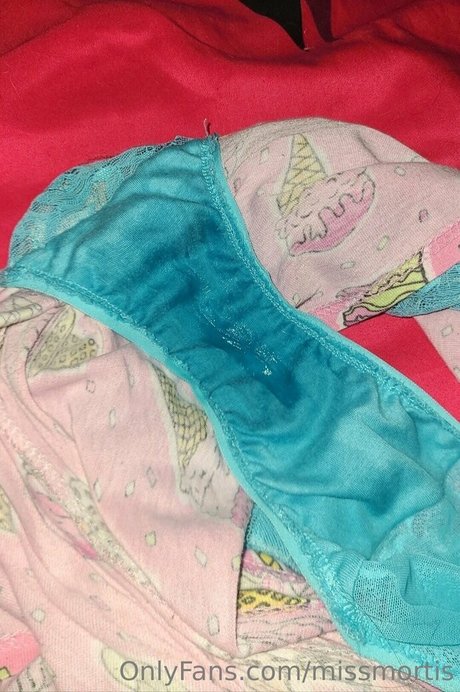 missmortis onlyfans content