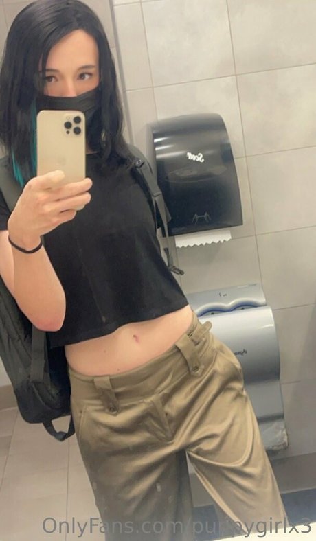 PuppyGirlX3 onlyfans leaked tits