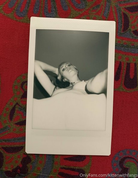 kittenwithfangsfree nude onlyfans leaks