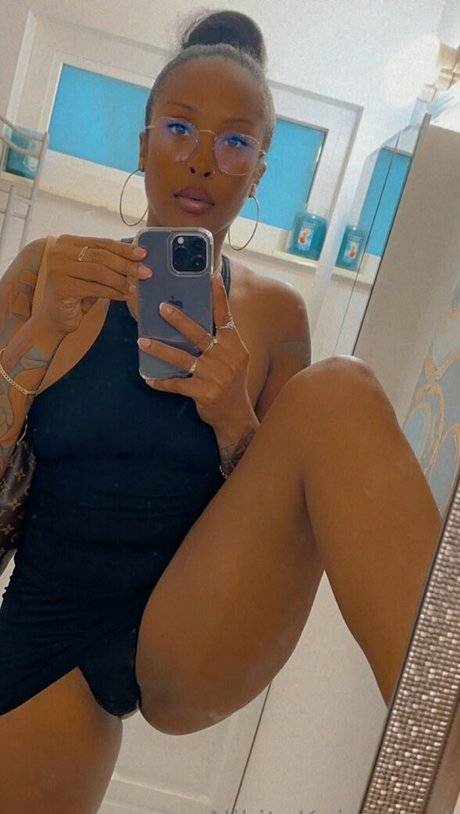 iamnikitaknight onlyfans xxx