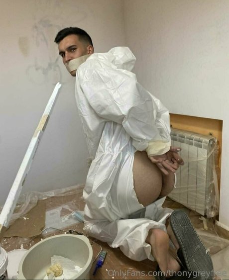 thonygreyfree onlyfans nudes leak