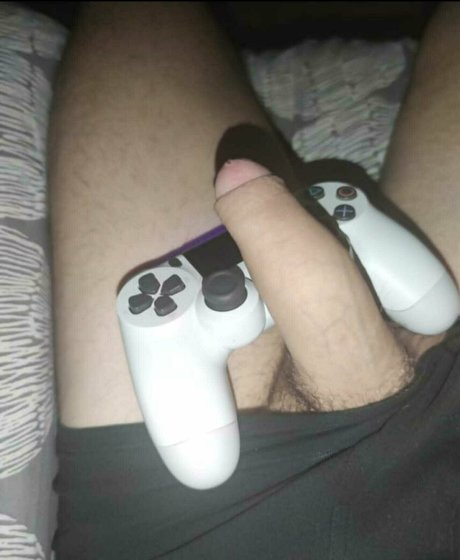 thonygreyfree naked onlyfans leak