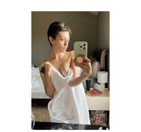 girloncinema onlyfans ass