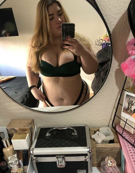 godsavethequeenb____ onlyfans leak nudes