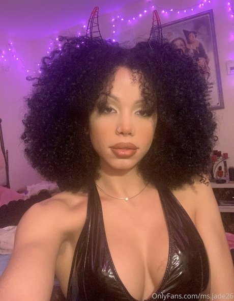 ms jade26 boobs onlyfans