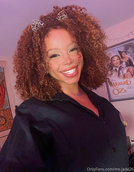 ms jade26 Profile pic