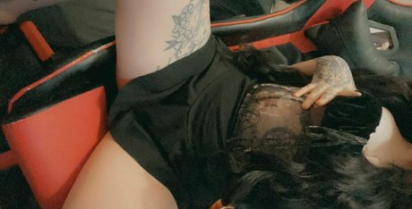 edenivyxo nude onlyfans