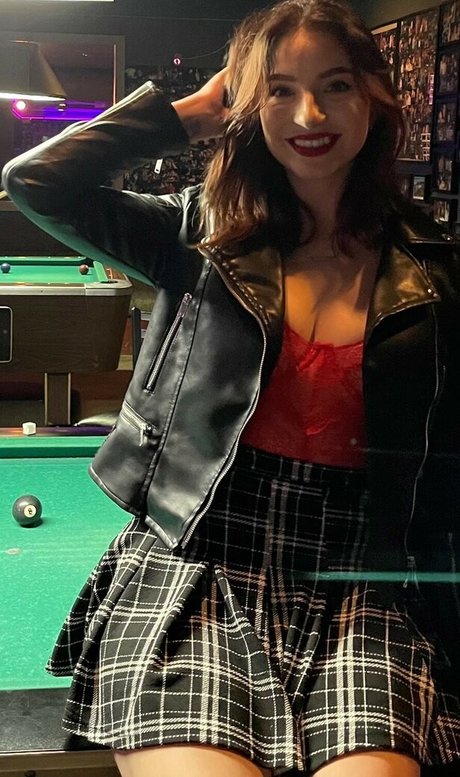 Novaleesi leak only fans