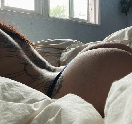 hellxrel onlyfans pictures