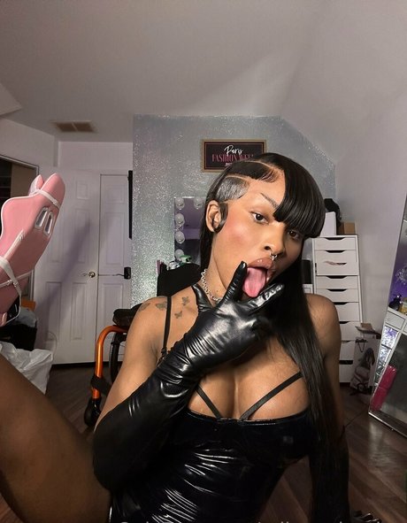 milanvalentine nudes onlyfans leaks