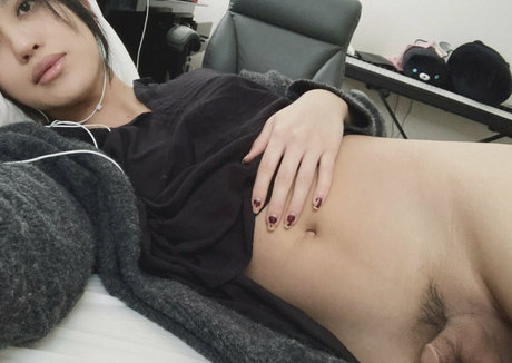 deathlooming onlyfans nude