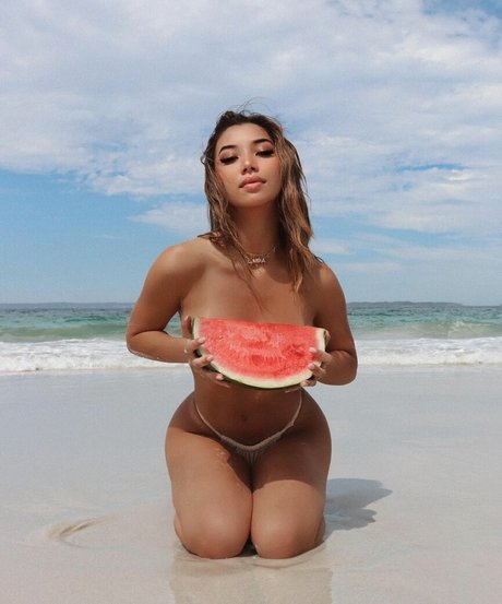 Lumma Aziz onlyfans pic