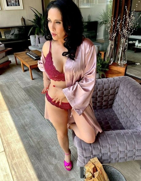 Sugey Abrego onlyfans xxx