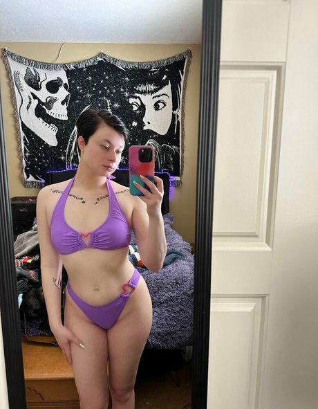 Harliantihero nude onlyfans