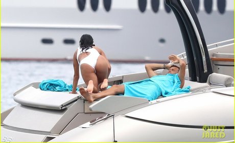 Nicole Scherzinger onlyfans nudes leak