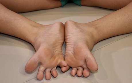 eurasian feet porn only fans