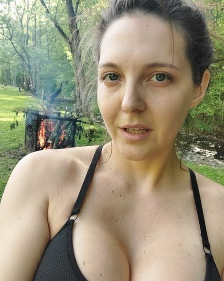 Sadie Holmes onlyfans nudes