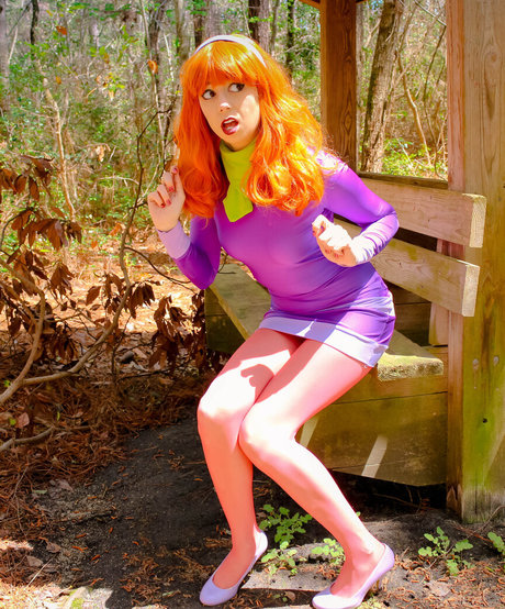 Uncanny Megan topless onlyfans